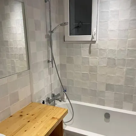 - Proche Plages/commerces Le Bois-Plage-en-Ré