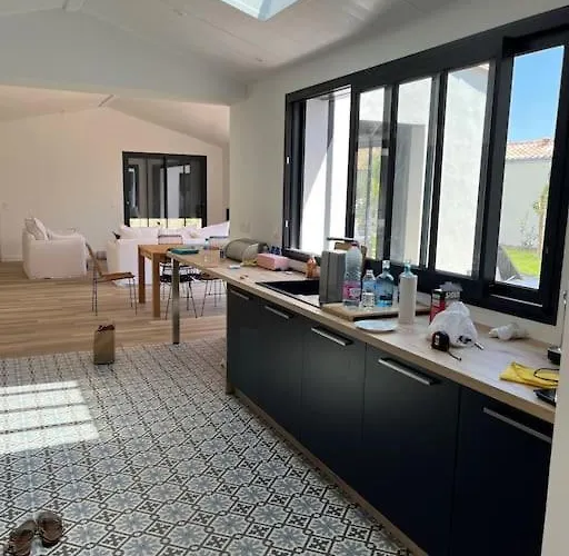 - Proche Plages/commerces Villa Le Bois-Plage-en-Ré